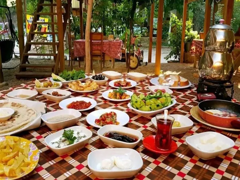 Breakfast at Aksaray Belisirma